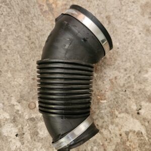 Audi õhu sisselaske toru 4F0129615G