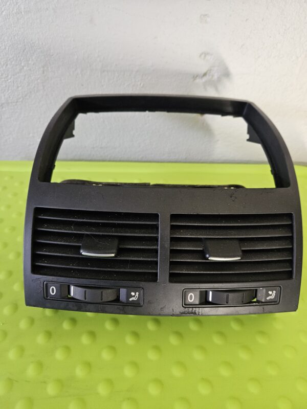 20250414_162902 Touaregi armatuuri ventilatsiooni avad 7L6819727