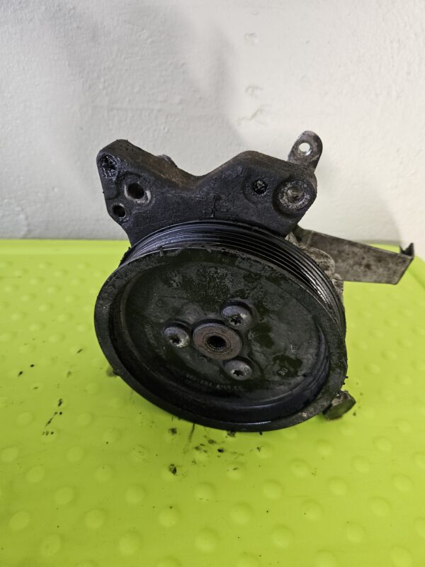 20250414_164437 BMW roolivõimendi pump 7697974102