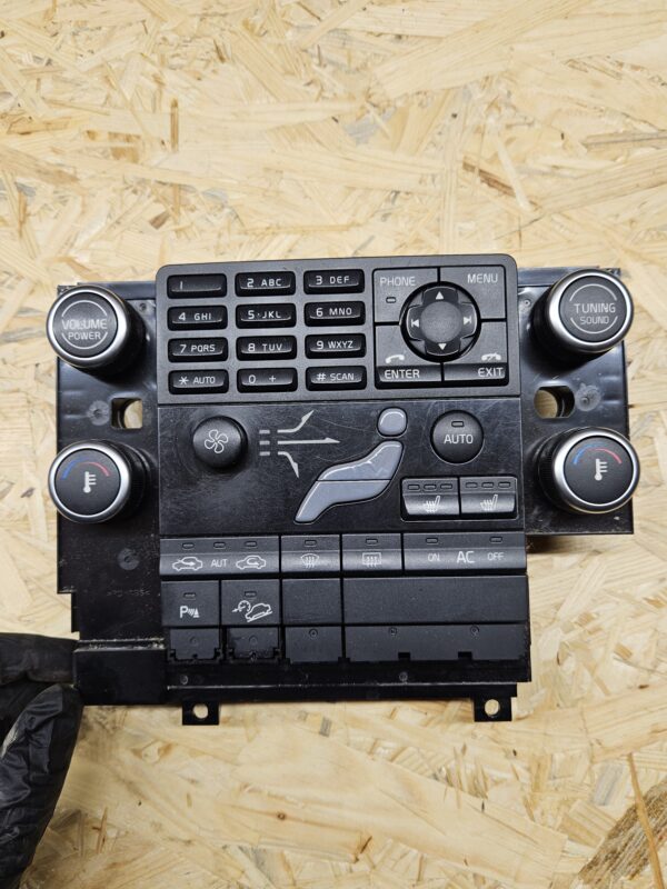 Volvo armatuuri lülitite plokk 30782904