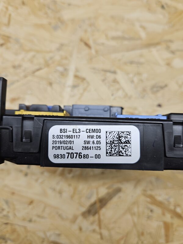 Citroen Berlingo kaitsmekarp 9830707680-00