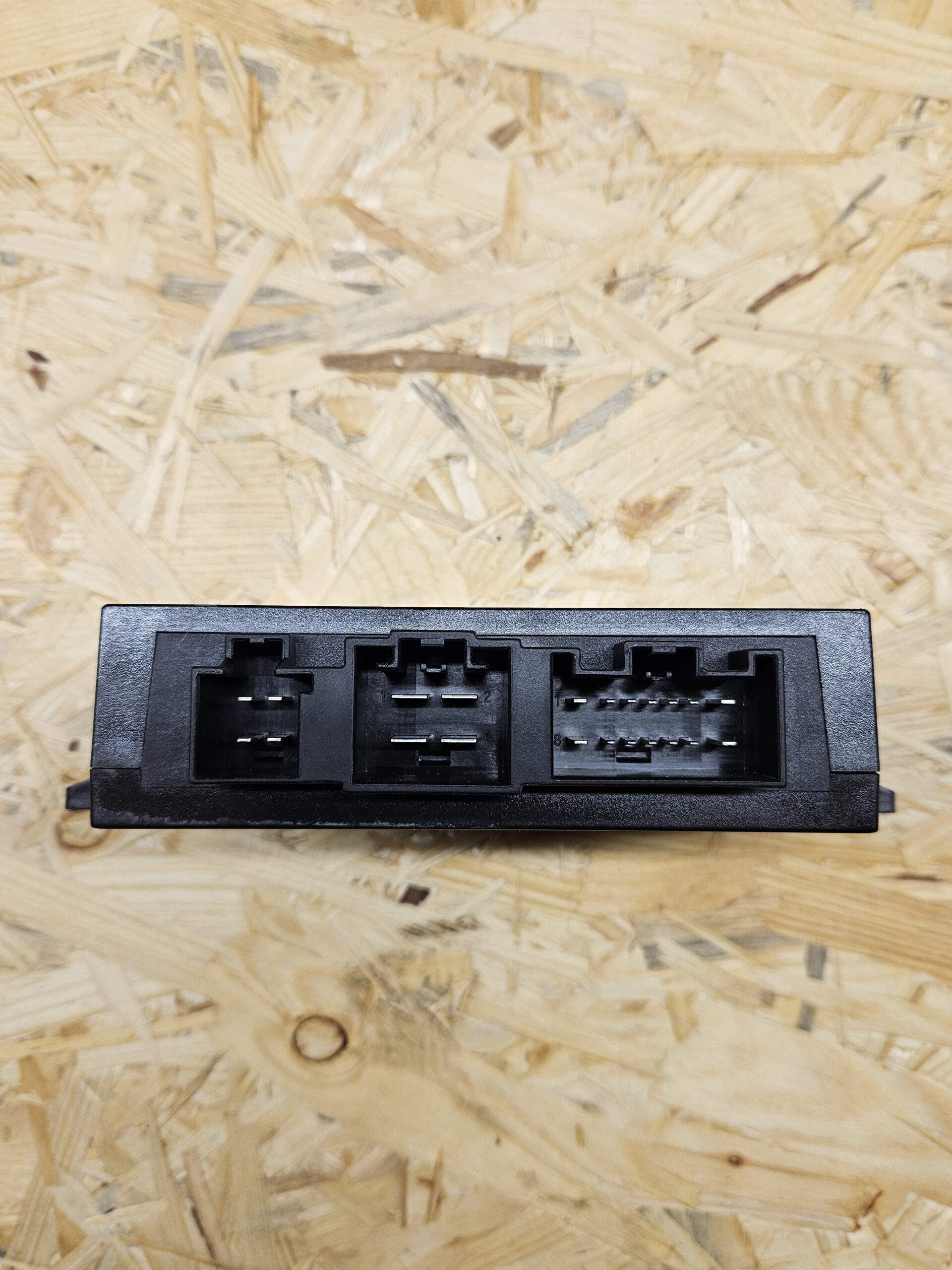 Volvo XC60 tagaluugi moodul 31299156