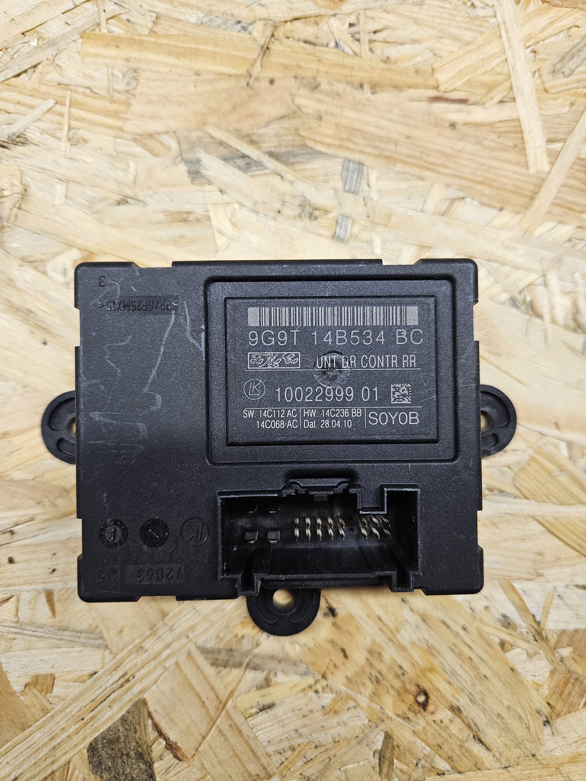 20251027_155652 Volvo ukse moodul 9G9T14B534BC