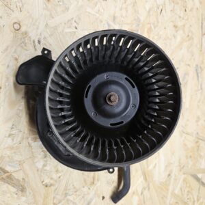 20251030_103240 Volvo salongi ventilaator 28417