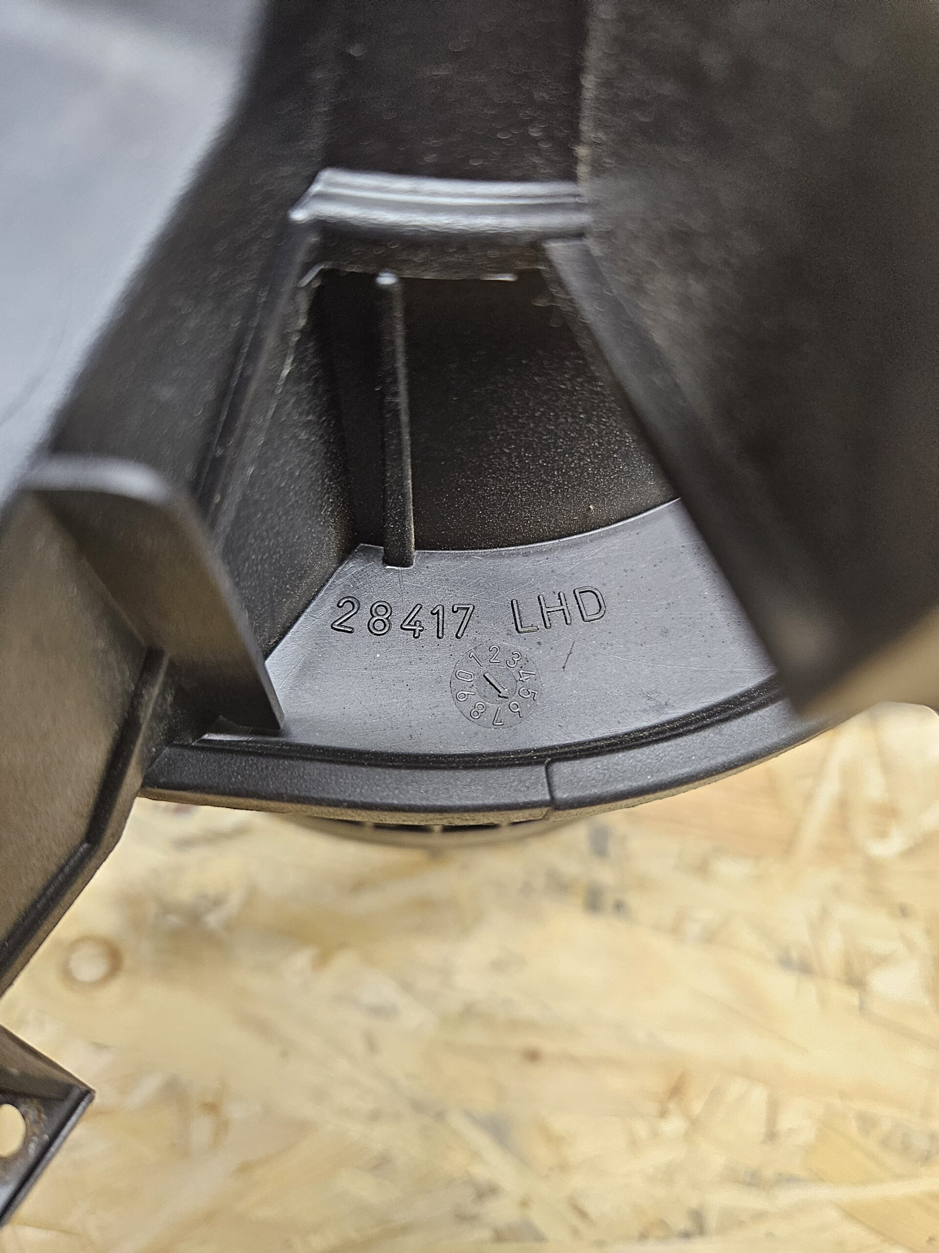 Volvo salongi ventilaator 28417