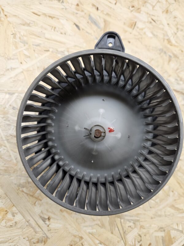 Audi A6 C5 salongi ventilaator 0130111202