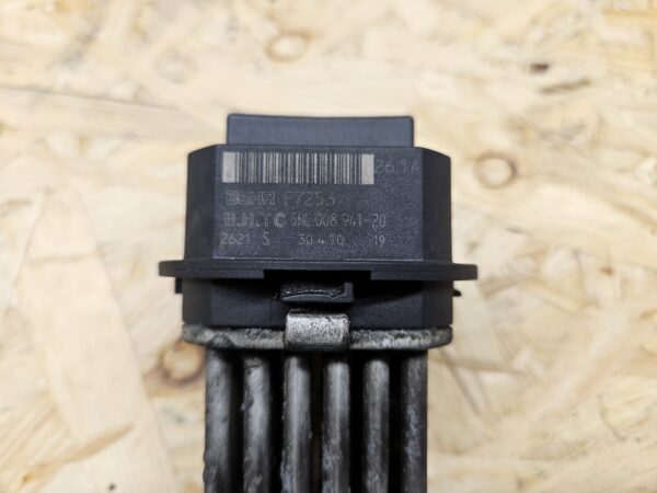 20251030_104737 Volvo salongi ventilaatori reostaat F7253