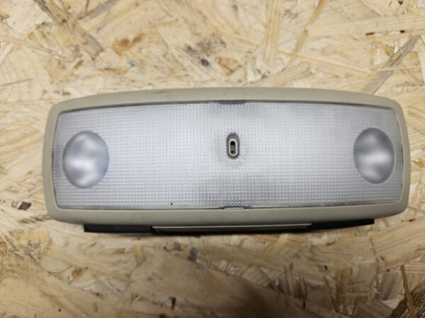 Volvo laevalgusti 31268986