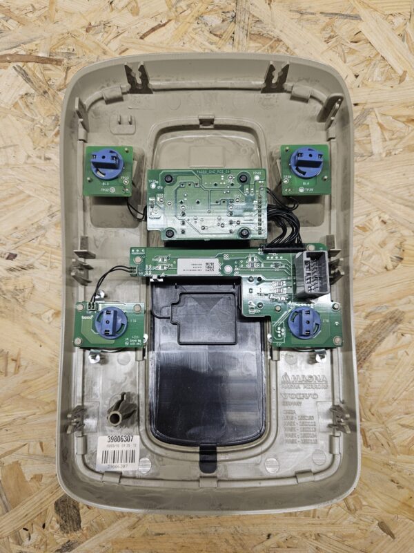 Volvo laevalgusti 39806307