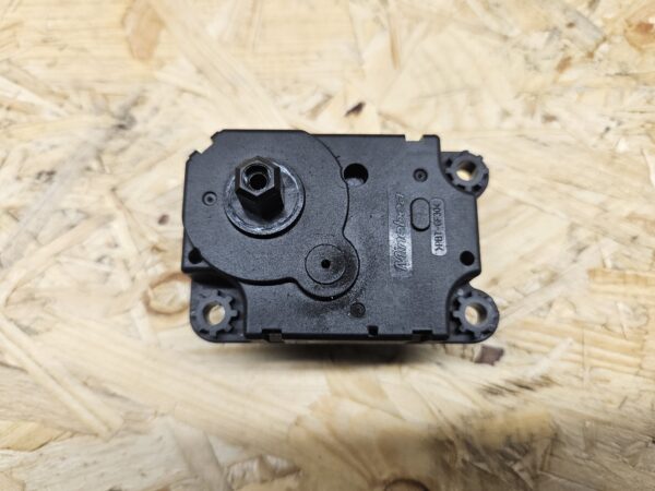 Volvo ventilatsiooni laba mootor A21201700