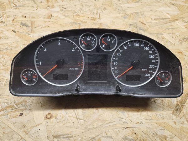 20251030_112636 Audi spidomeeter 4B0920933G