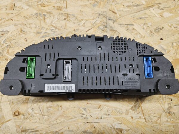 Audi spidomeeter 4B0920933M