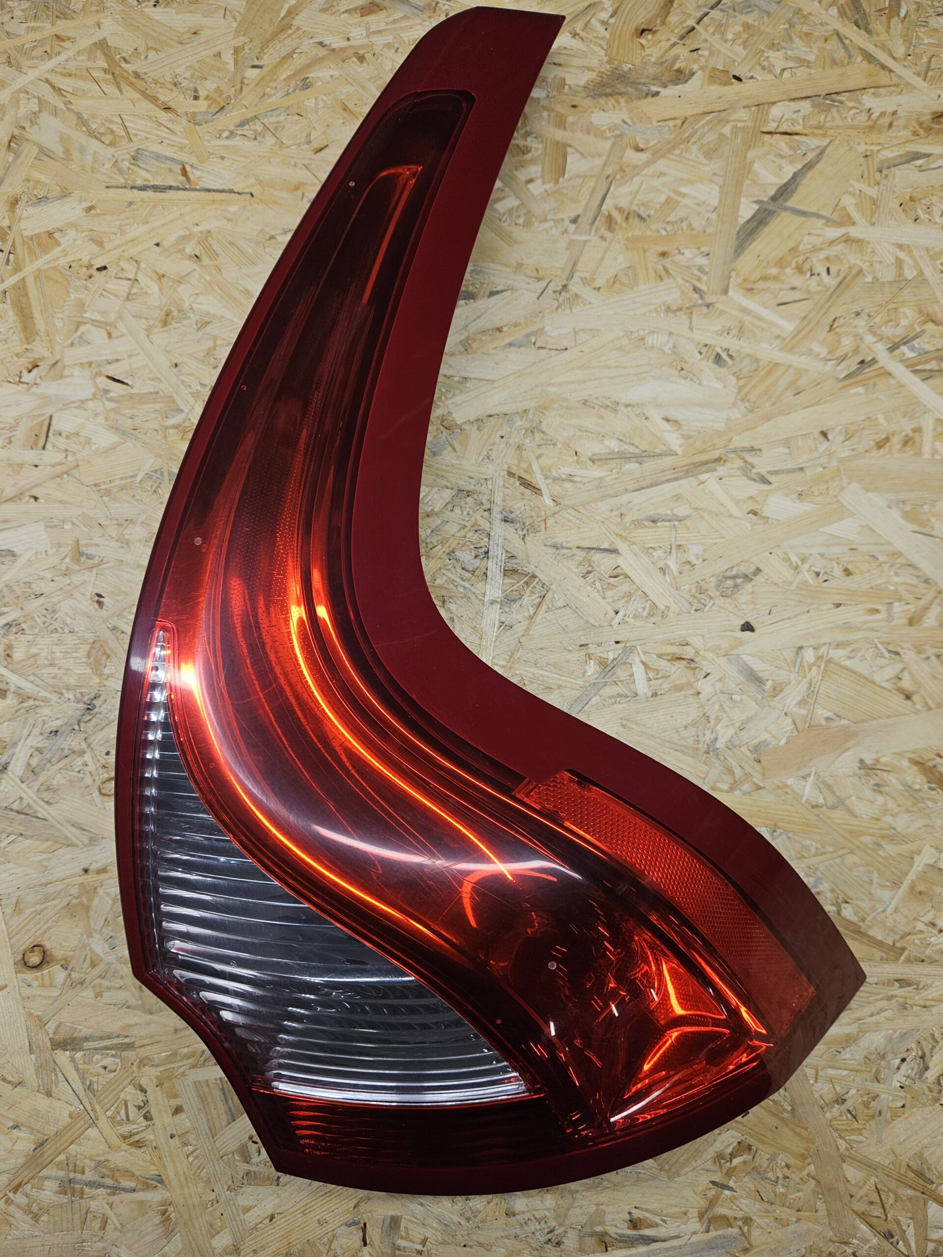 Volvo XC60 tagatuli, parem 98504241