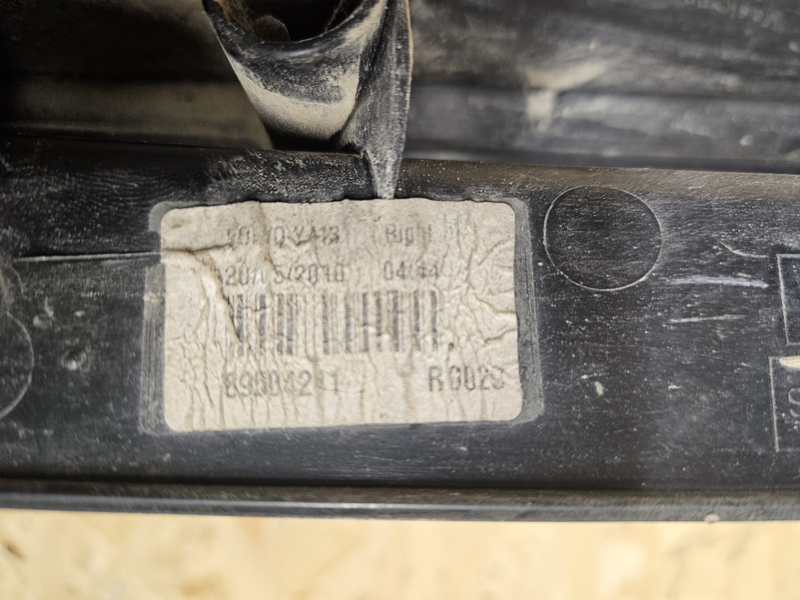 Volvo XC60 tagatuli, parem 98504241