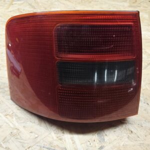 Audi A6 C5 vasak tagatuli 4B9945095D3FZ