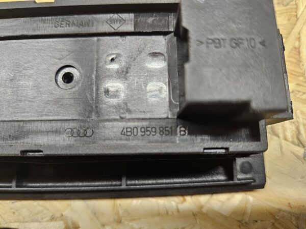 Audi A6 C5 aknalülitid 4B0959851B