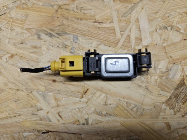 Audi turvapadja andur 4B0959643A