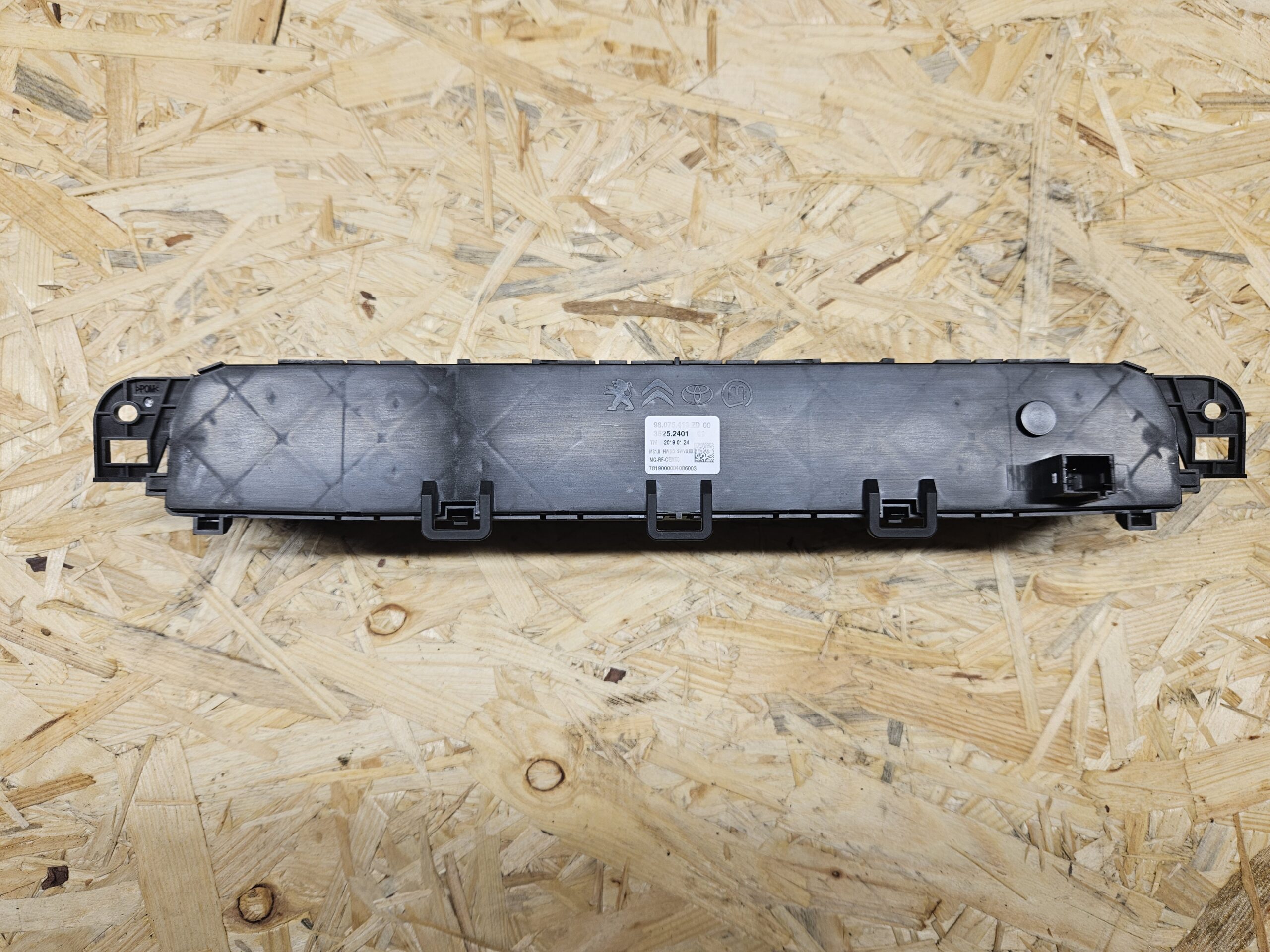 Citroen Berlingo kliima paneel 98075413ZD