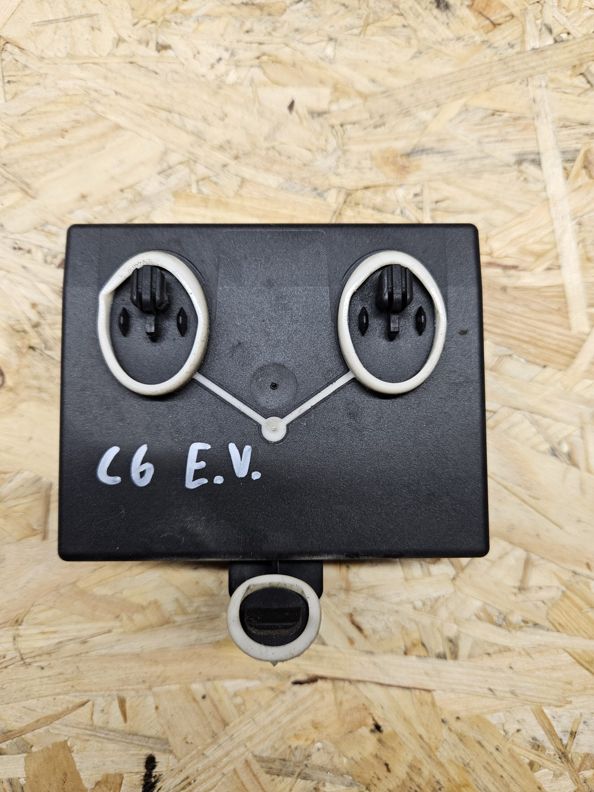 20251105_095635 Audi A6 C6 ukse moodul 4F0959793C