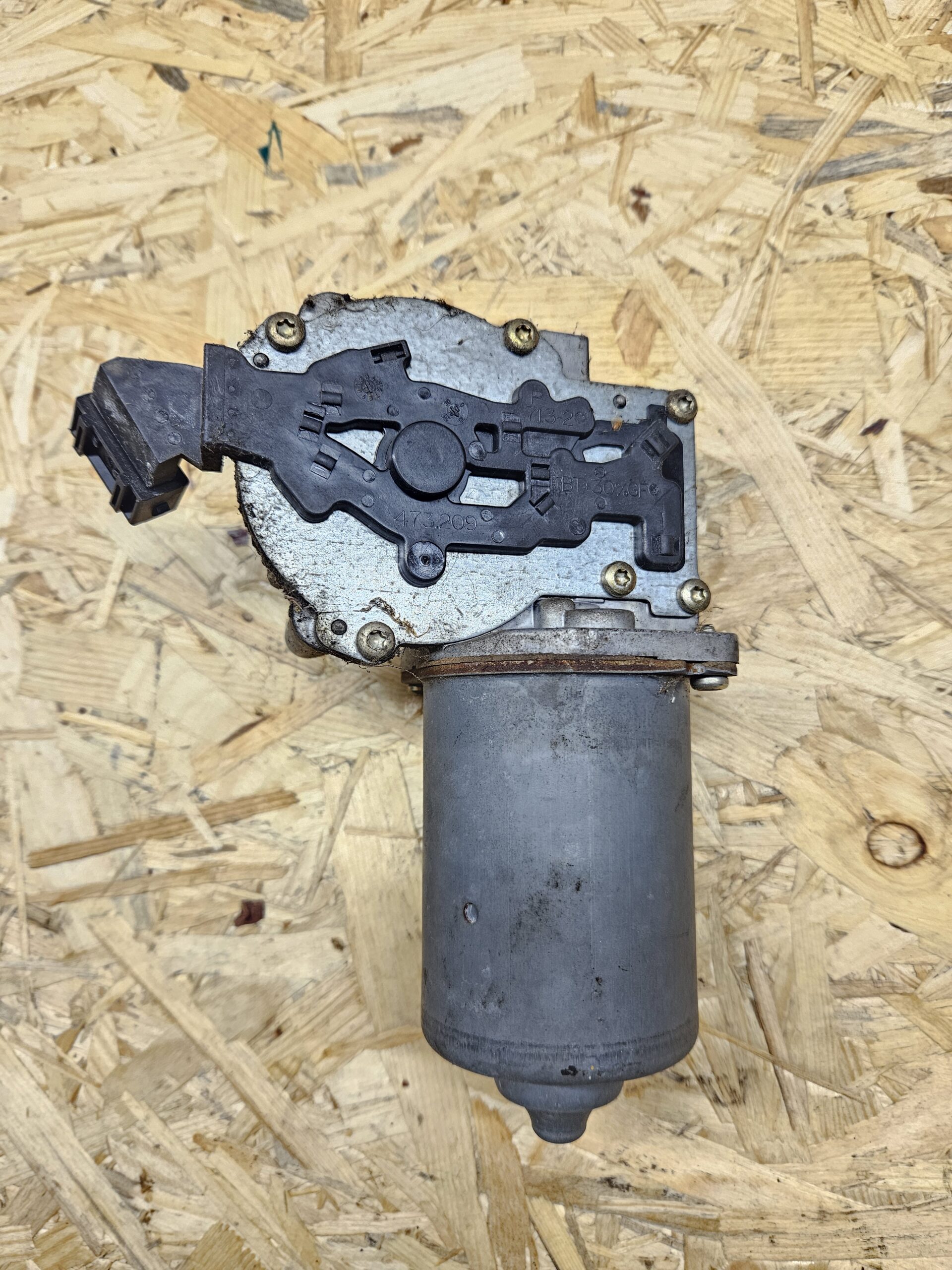 Volvo kojamehe mootor 9171901