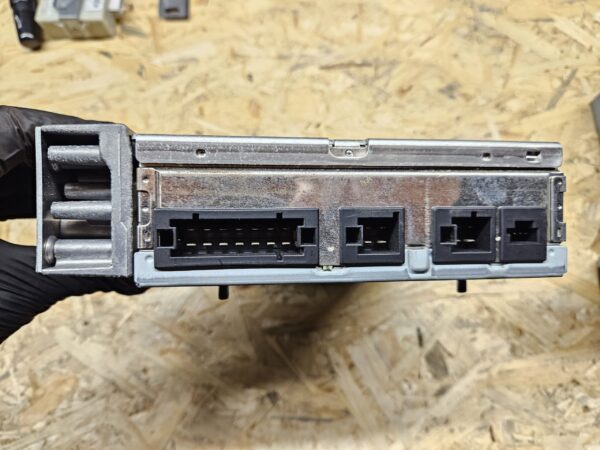 20251112_104340 Mercedes-Benz helivõimendi A2118704089