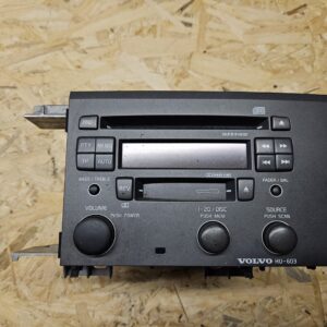 Volvo raadio HU-603