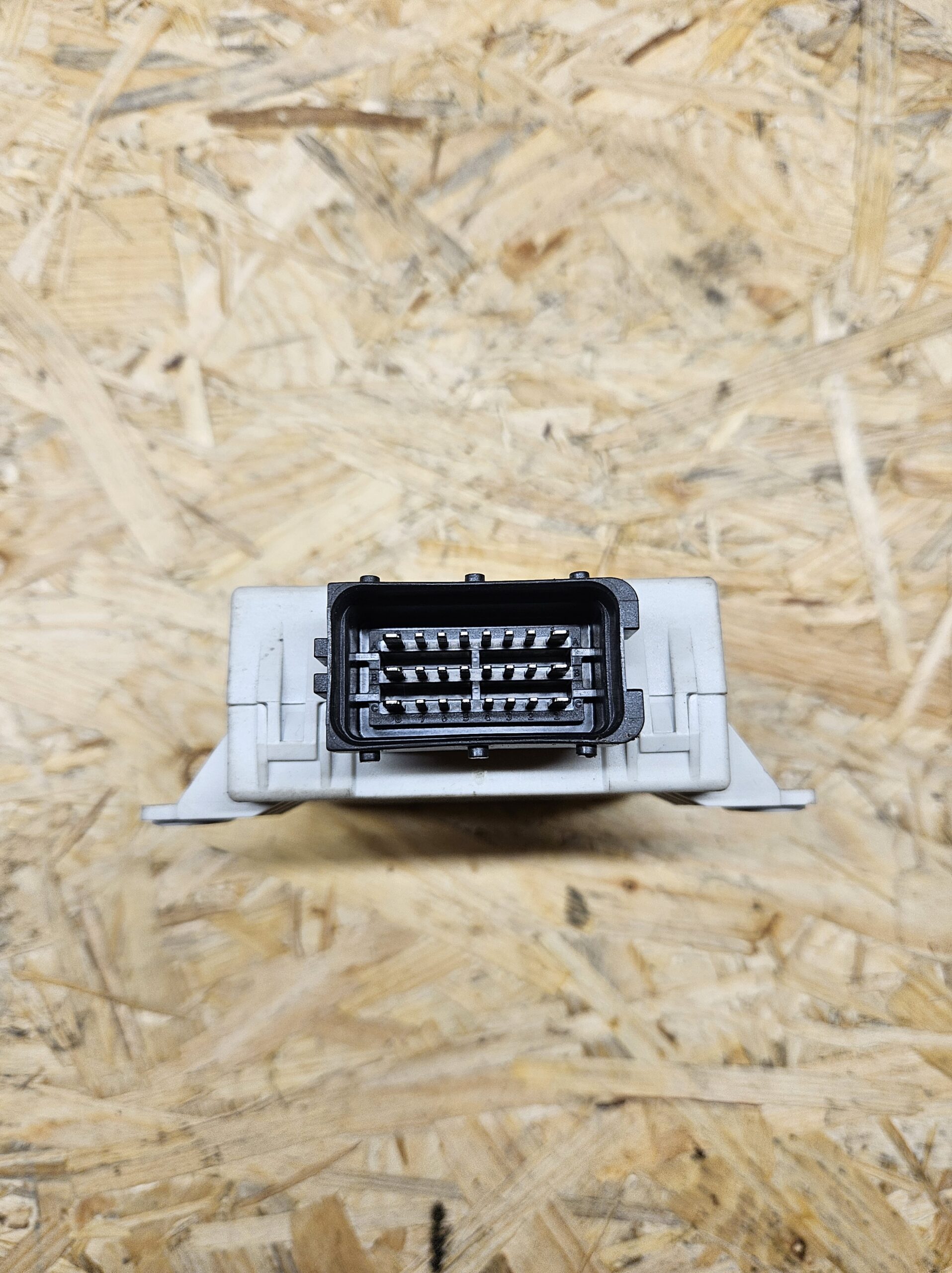 20251113_101427 Toyota kojamehe relee 85940-05040