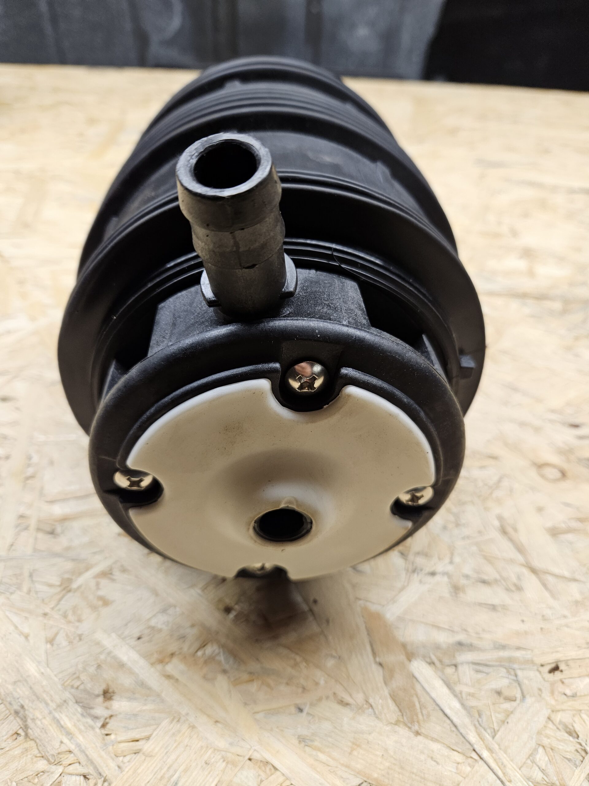 Mercedes-Benz CLS õhkvedru taga, vasak 131-02-309