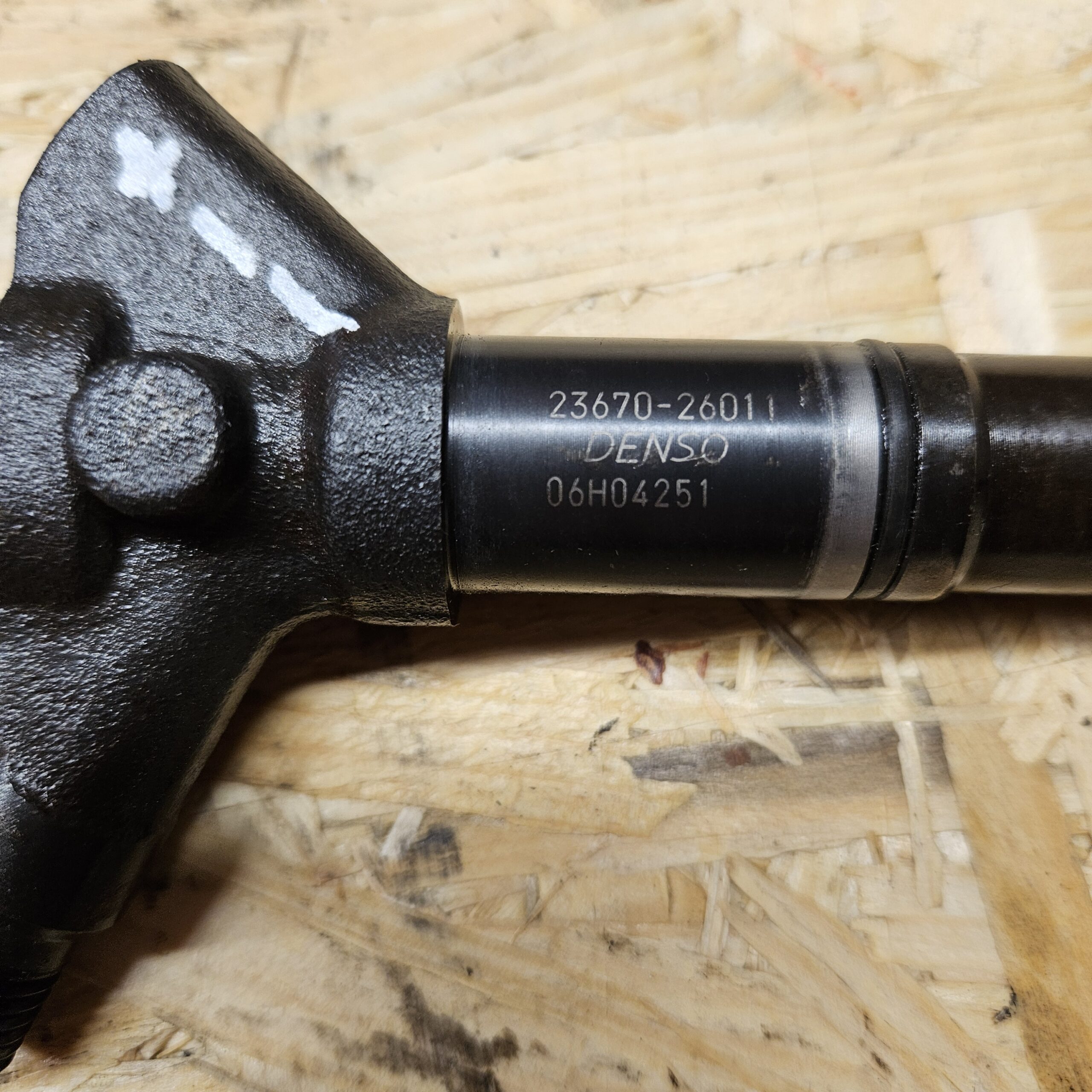 2.2 130kw diiselmootori pihusti 23670-26011