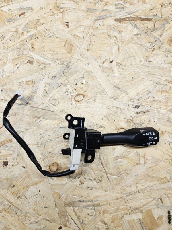 Lexus püsikiiruse hoidja kang 18A174