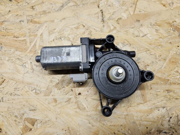 Citroen aknatõstuki mootor 9817217680