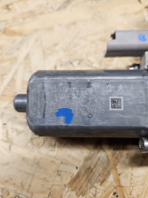 Citroen aknatõstuki mootor 9817217680