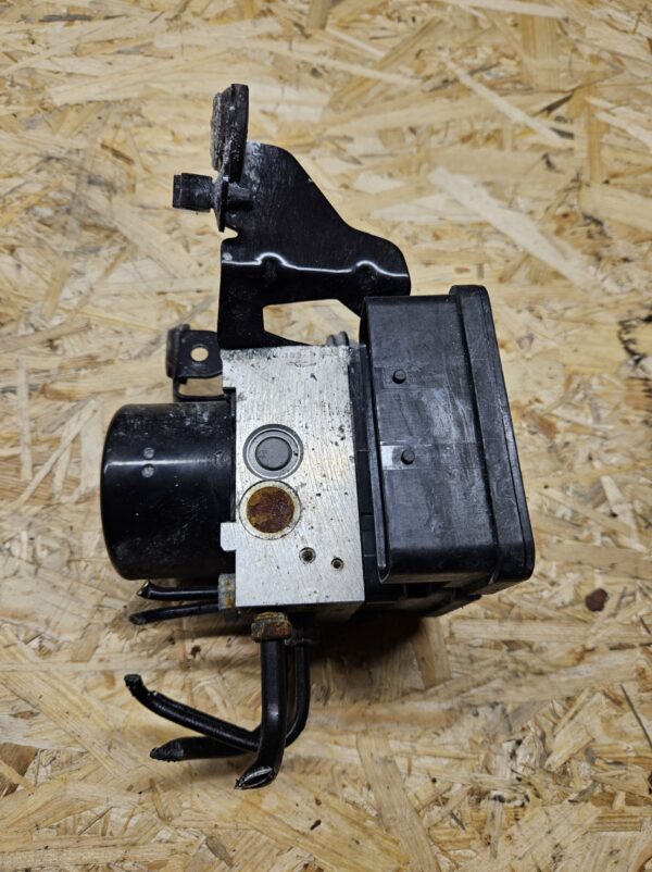 Volvo ABS pump P30681619