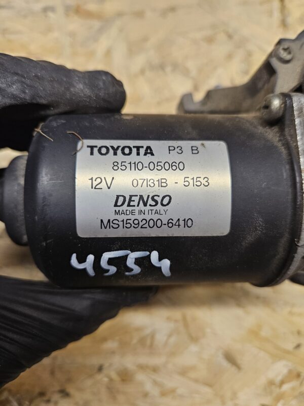 Toyota kojamehe mootor 85110-05060