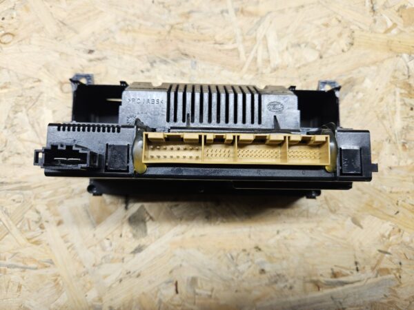 Audi kliimasüsteemi juhtpaneel