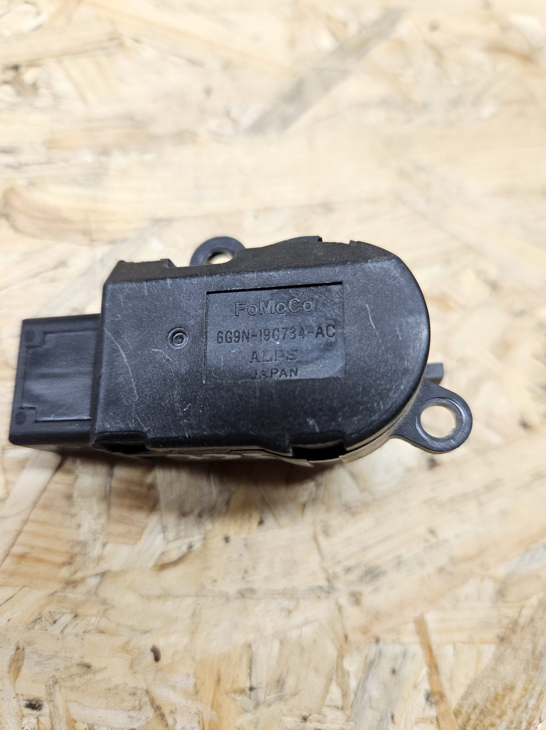 Volvo salongi temperatuuri andur 6G9N-19C734-AC