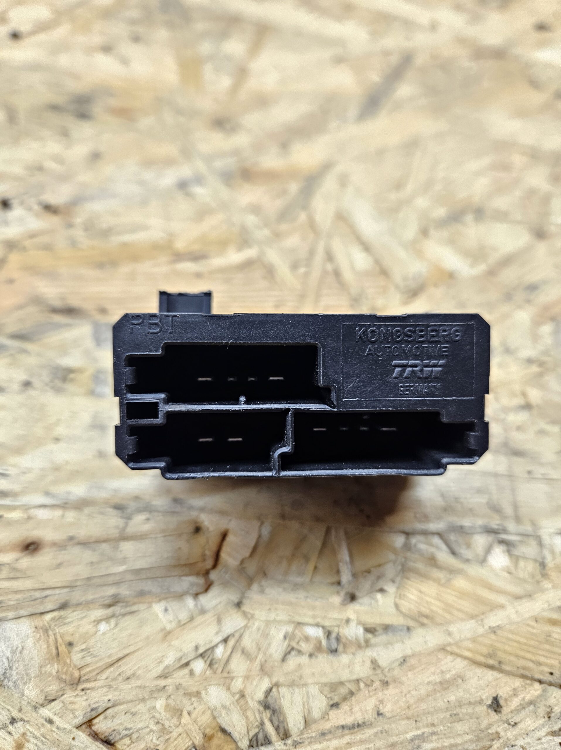 Volvo istmesoenduse relee 31268908