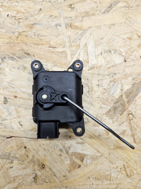 20251117_110326 Audi ventilatsiooni mootor 4B1820511