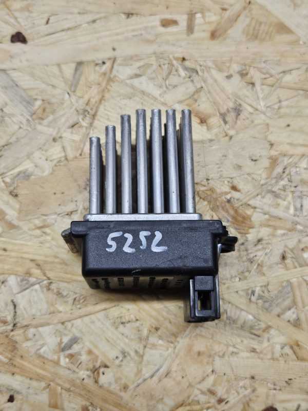 Audi salongi ventilaatori reostaat 4B0820521