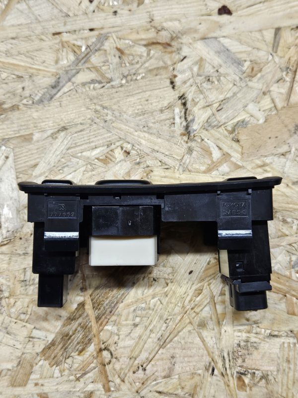 Toyota lülitid 183575