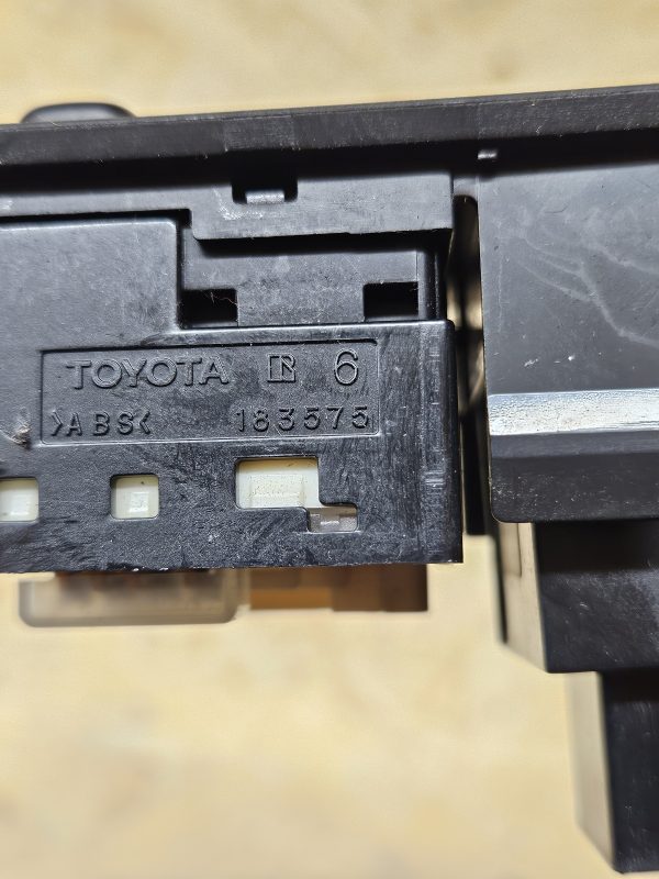 Toyota lülitid 183575