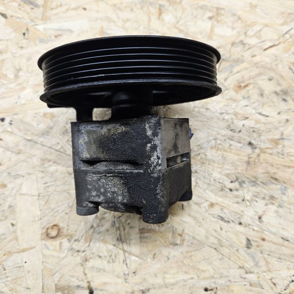 Volvo roolivõimendi pump 9485757