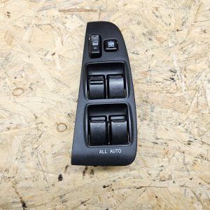 Toyota aknatõstukite pealüliti 8482005100