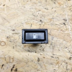 Toyota kütuseluugi lüliti 156795