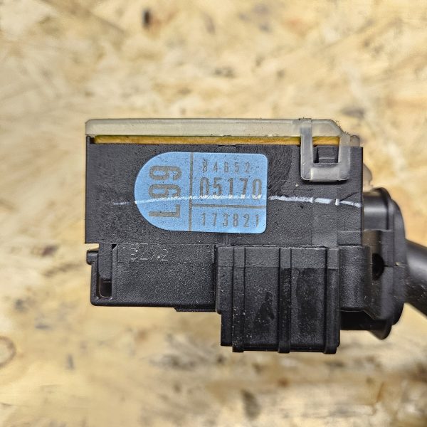 Toyota kojamehe kang 84652-05170