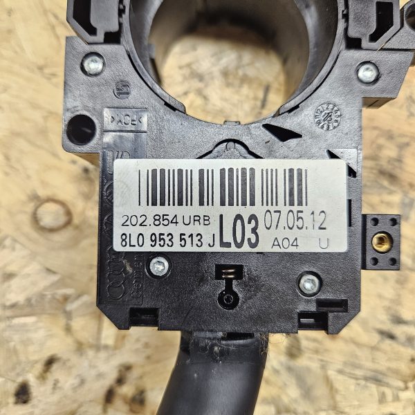 Audi kojamehe suunatule kangid 4B0953503G