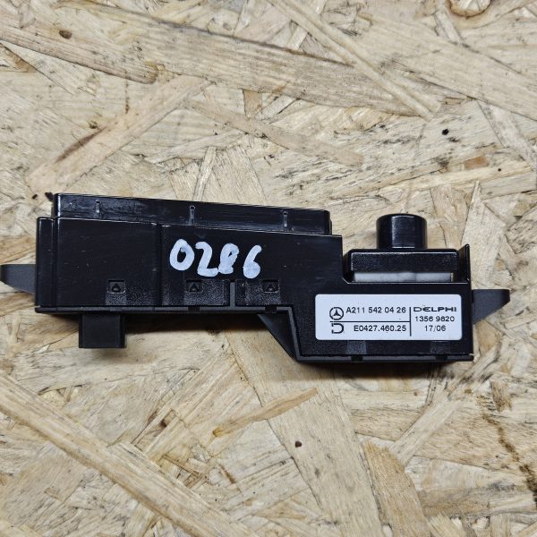 Mercedes-Benz lüliti A2115420426