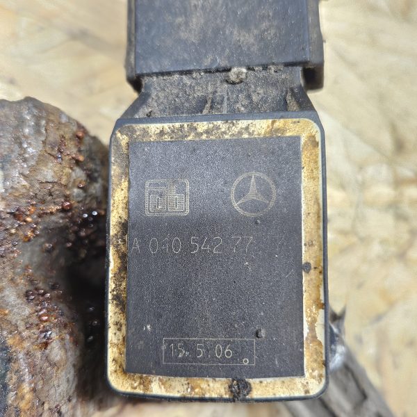 Mercedes-Benz tulede kõrguse andur A0105427717