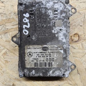 20251201_135615 Mercedes-Benz xenon juhtplokk A0038205826