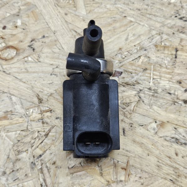 Audi turbo solenoid 059906627B